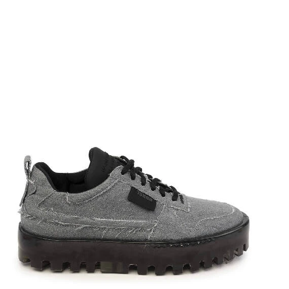 Men’s Bold low-top denim sneakers with black sole